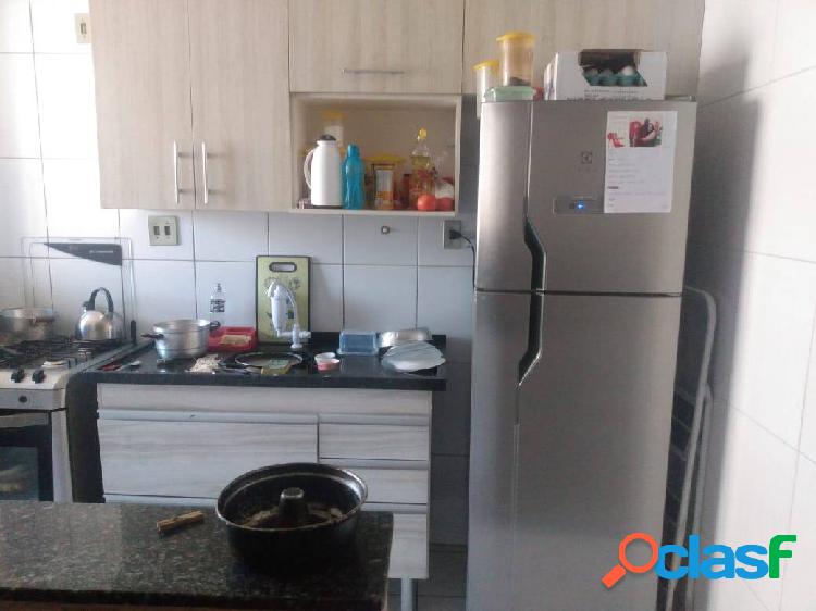 Apartamento com 2 dormitórios, varanda Cond. Reserva