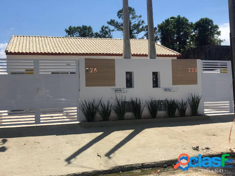 CASA NOVA COM PISCINA-ÓTIMO ACABAMENTO-PRÓXIMO A PRAIA