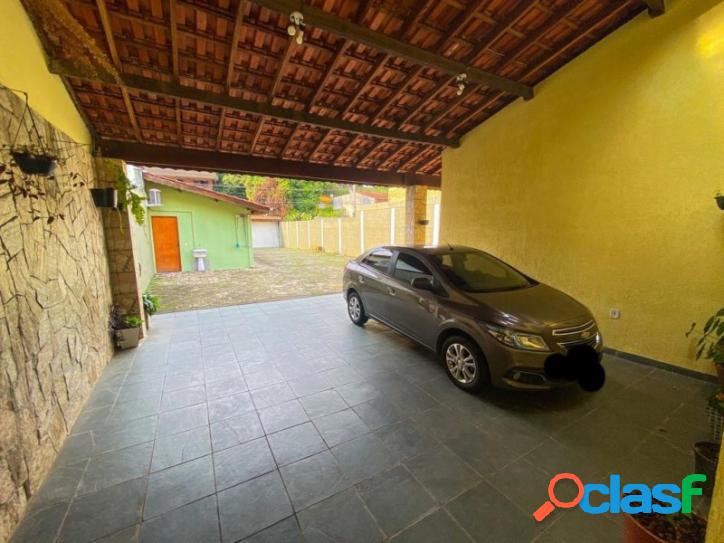 Casa à venda em Campo Limpo Paulista com duas casas.