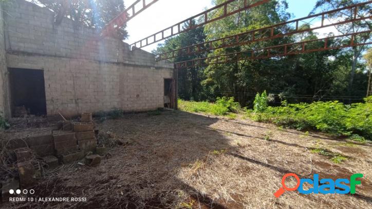Terreno para Chácara com Construção em Campo Limpo