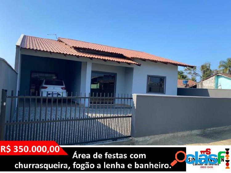 Ótima casa com laje e suíte, na praia de Bal. Barra do