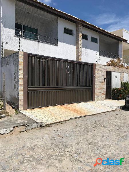 Casa na Ayrton Sena- Mosqueiro com 5/4 e 6 banheiros