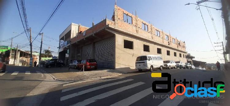 GALPÃO COMERCIAL DE 1500 m² EM CARAPICUÍBA