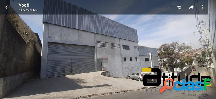 ALUGA-SE GALPÃO DE 670 M² EM JARDIM CALIFÓRNIA (BARUERI)