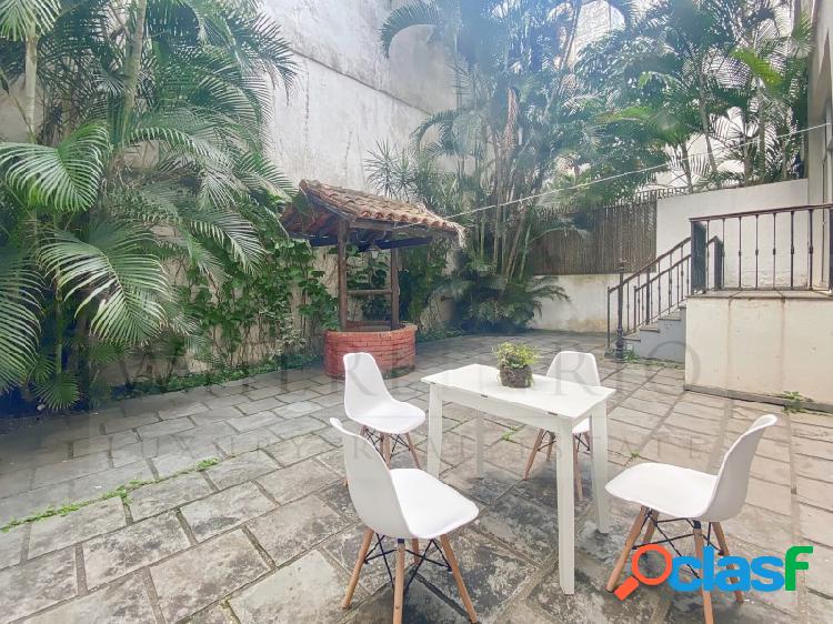 Apartamento Garden com 210m2 para venda no Leblon