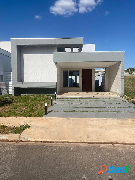 Casa Térrea com 03 suítes a Venda no Condomínio Belvedere