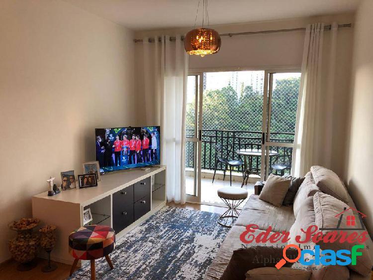 Apartamento com vista alta à venda no Edifício Bosque de