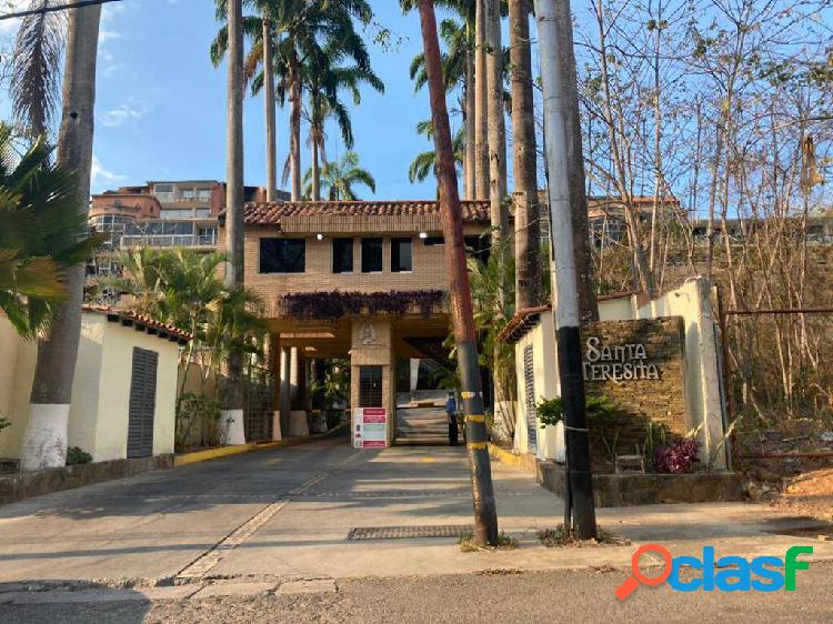 Venta de apartamento en Mañongo, conjunto Residencial Santa