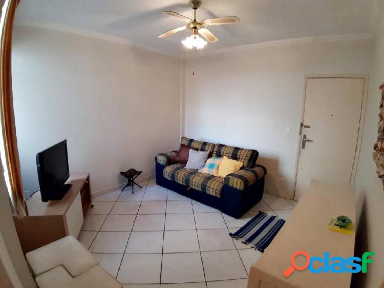 AMPLO APARTAMENTO LADO PRAIA!