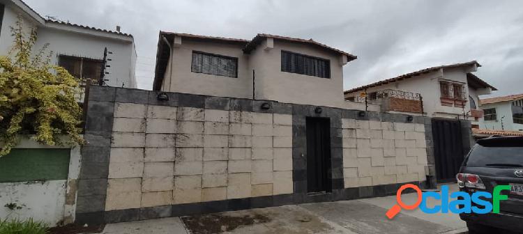 Bella casa en Venta en el Trigal Norte, 397m²