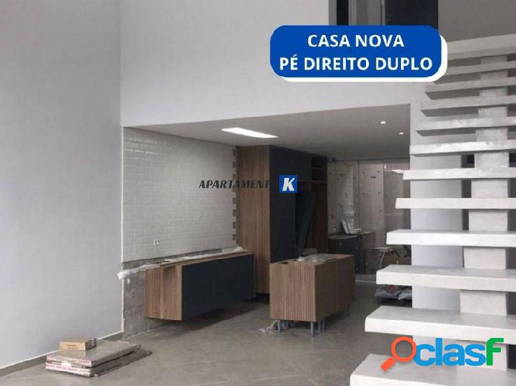 Belíssima Casa de 150m², com 2 dormitórios, 2 suíte com