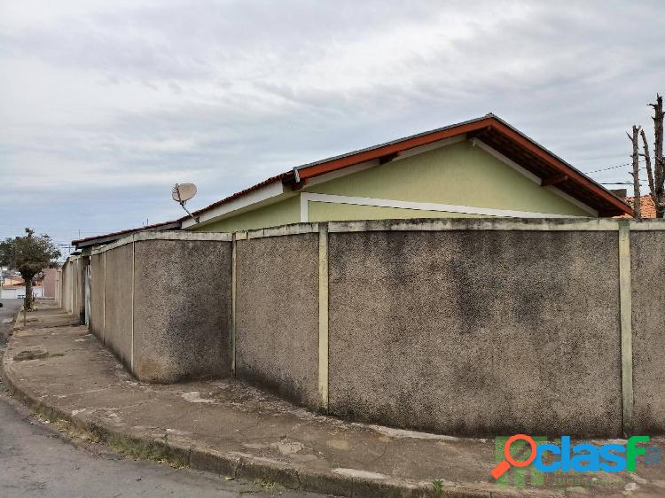 CASA COM 3 DORMITORIOS NO TEIXEIRA MARQUES