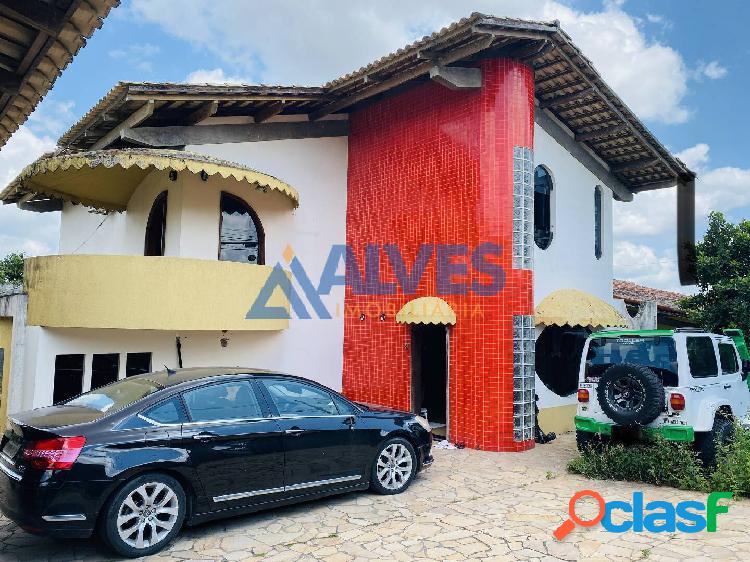 CASA DE 4\4, SUÍTE MASTER, COM ÁREA TOTAL DE 864M2