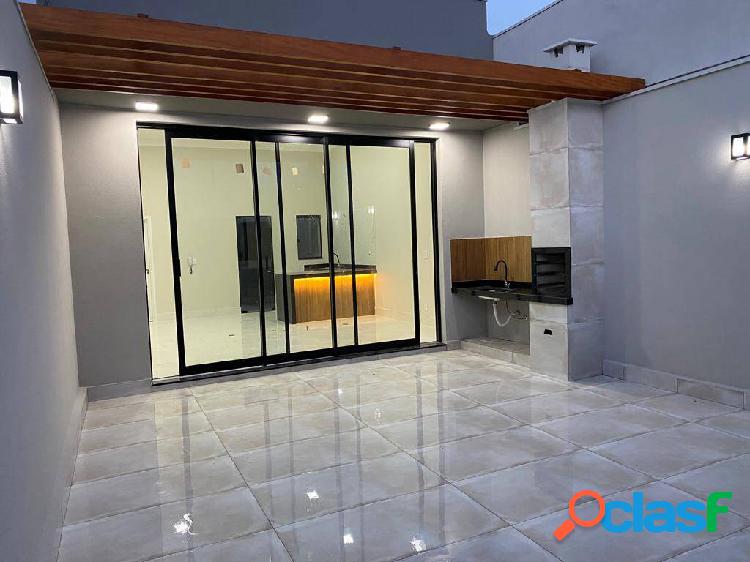 Casa a venda - Ótima Localização