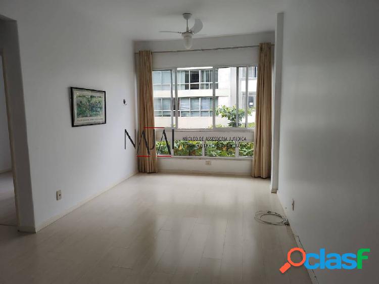 Excelente apartamento em Copacabana