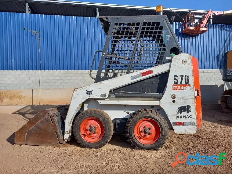 Mini Carregadeira Bobcat S70