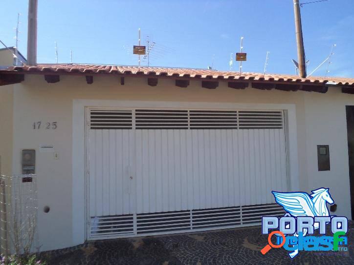 PARQUE SÃO JOAO (PARAISO) CASA COM 03 DORMITÓRIOS