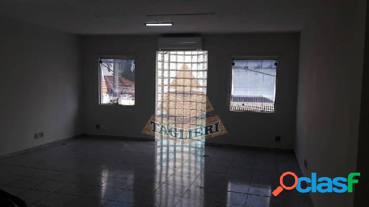 Sala comercial com 45m² na Aclimação.