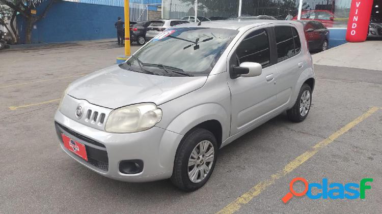 FIAT UNO VIVACE CELEB. 1.0 EVO F.FLEX 8V 5P PRATA 2011 1.0