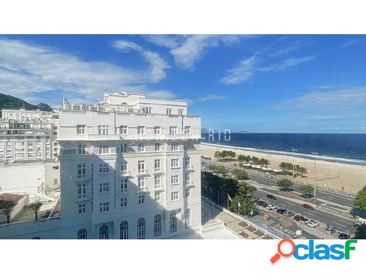 Apartamento com 3 quartos em Copacabana à venda com vista