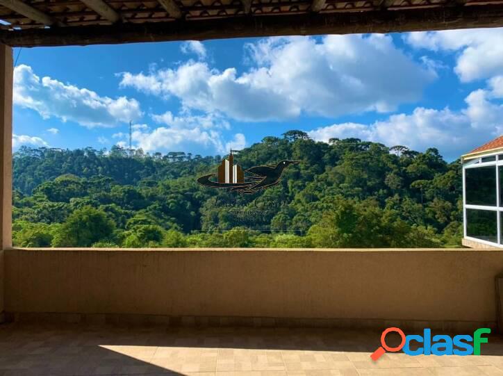 Casa com 4 dormitórios à venda, 183 m² por R$ 550.000,00