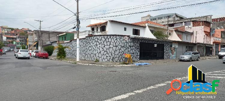 Oportunidade! Casa de esquina para vender!