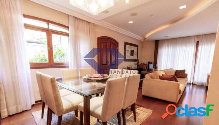 Sobrado com 380m² 3 dormitórios 1 suíte e 2 vagas