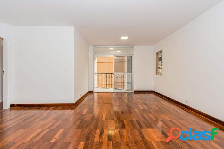 Apartamento com 3 quartos, 135m², à venda