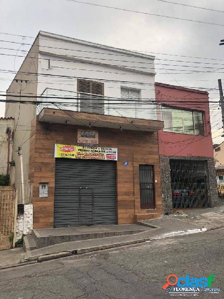 Casa Assobradada próximo Celso Garcia