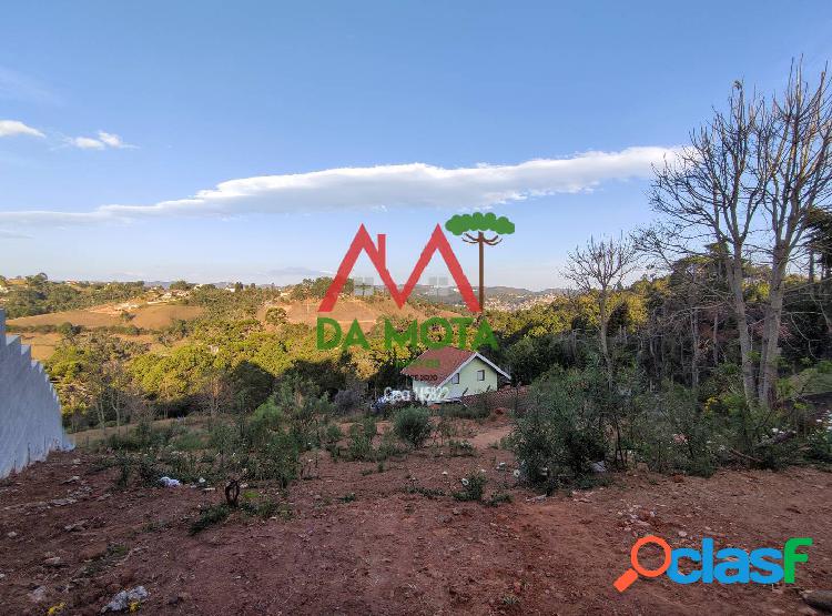 Terreno com ampla vista em Campos do Jordão