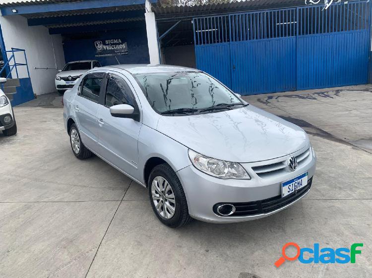 VOLKSWAGEN VOYAGE 1.61.6 CITY MI TOTAL FLEX 8V 4P PRATA 2013