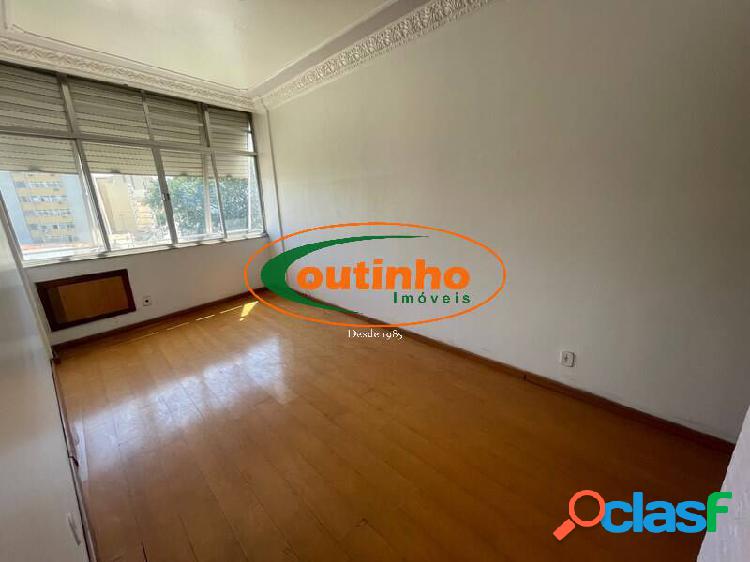 (22814) Rua Barão de Mesquita - Tijuca
