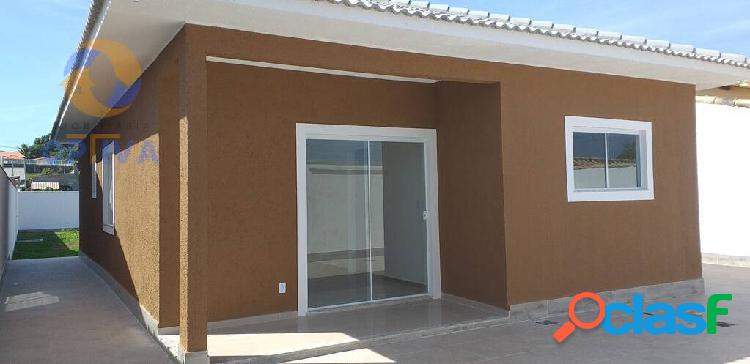 Casa linear com 3 quartos - 89m² por R$495 mil -