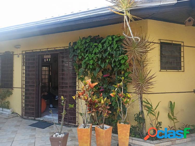 Casa à venda em Guaratuba - PR