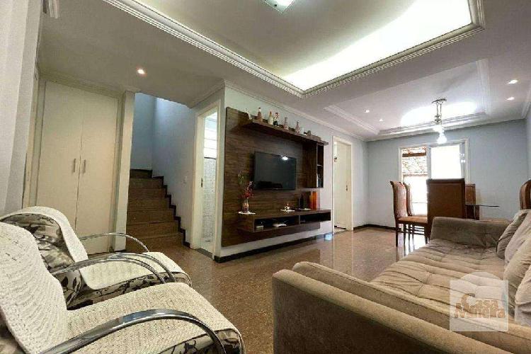 Casa, Cabral, 4 Quartos, 2 Vagas, 1 Suíte