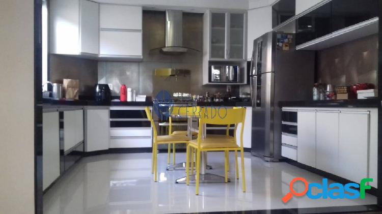 Casa no Jardim Ana Paula com 3 Quartos em Ótima