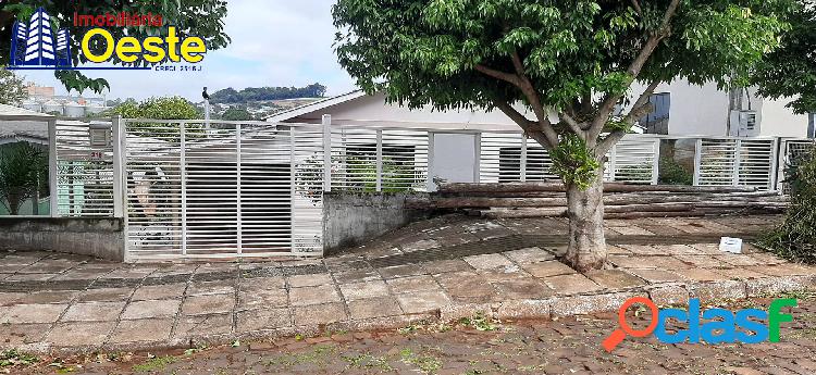 Duas casas no mesmo terreno para venda no Bairro Tacca