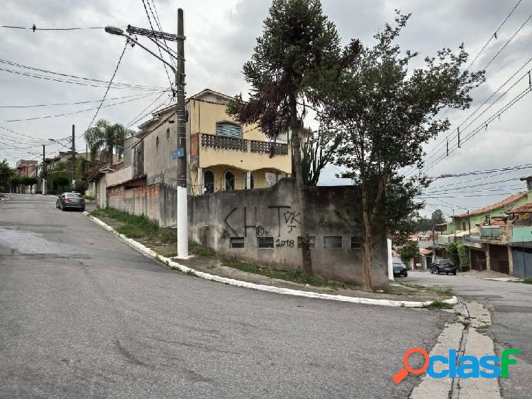 Sobrado de esquina terreno bom para construtor zona leste