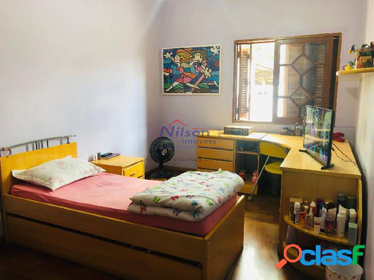 Vende- se linda casa no bairro Vila Rosália