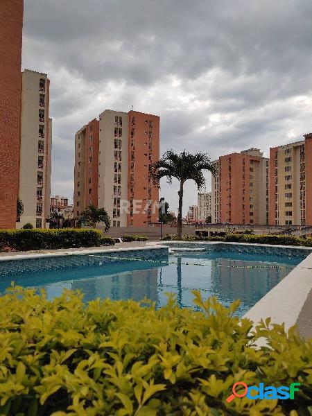 Venta de Hermoso Apartamento en El Doral Country Club