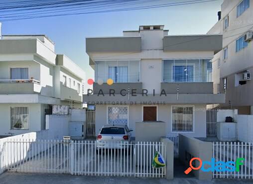 Apartamento Garden à venda com 2 dormitórios no Aririú,