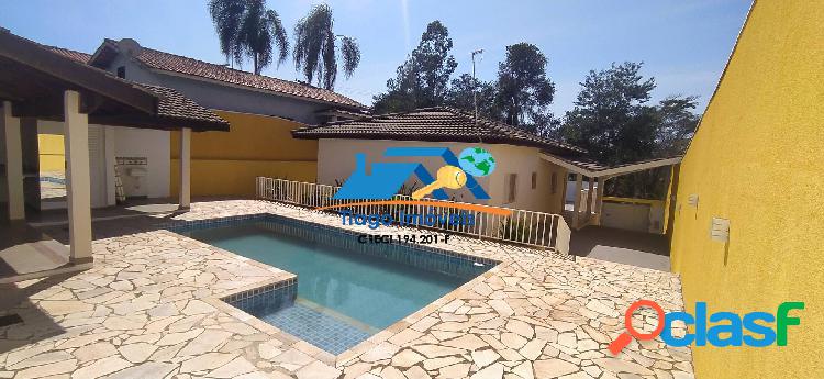 CASA COM FINANCIAMENTO COM PISCINA ACEITA PERMUTA