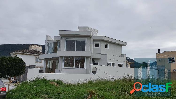 Casa alto padrão no norte da ilha - Floripa - SC