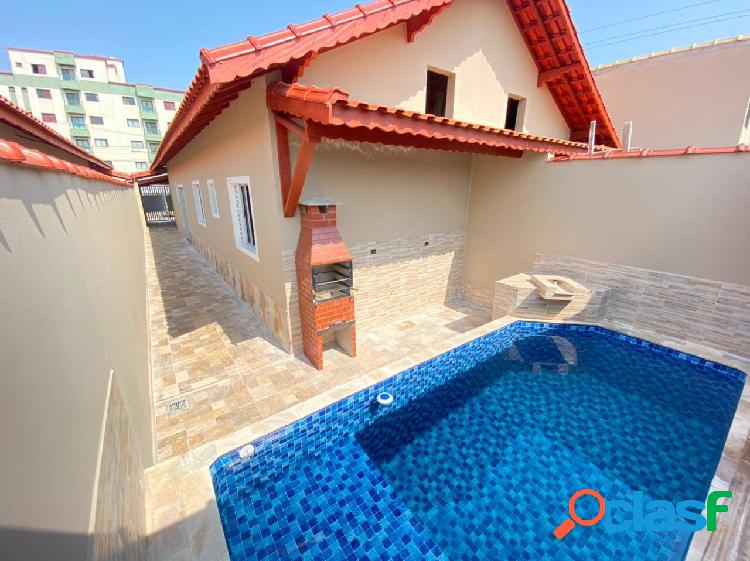 Casa nova com piscina- churrasqueira - 2 dorms - Plataforma