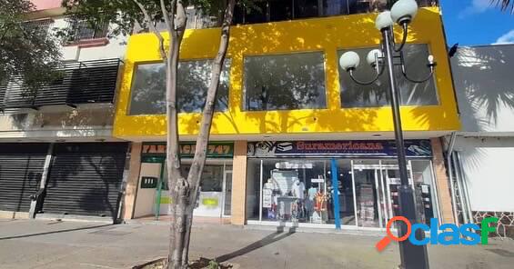 330 M2 Alquiler de Local Comercial en Plena Av Bolívar,