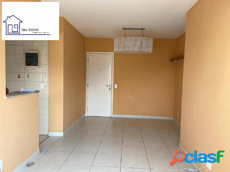 Alugo Apartamento de 2 quartos no Condominio Beach Plus