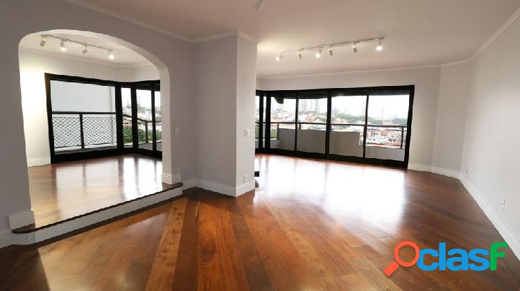 Apartamento com 4 quartos, 250m², à venda