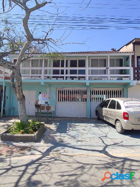 Apartamento com dois quartos sendo um suíte