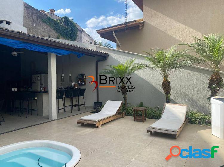 CASA AMPLA COM 04 SUITES, Á VENDA - ARUJÁ 5