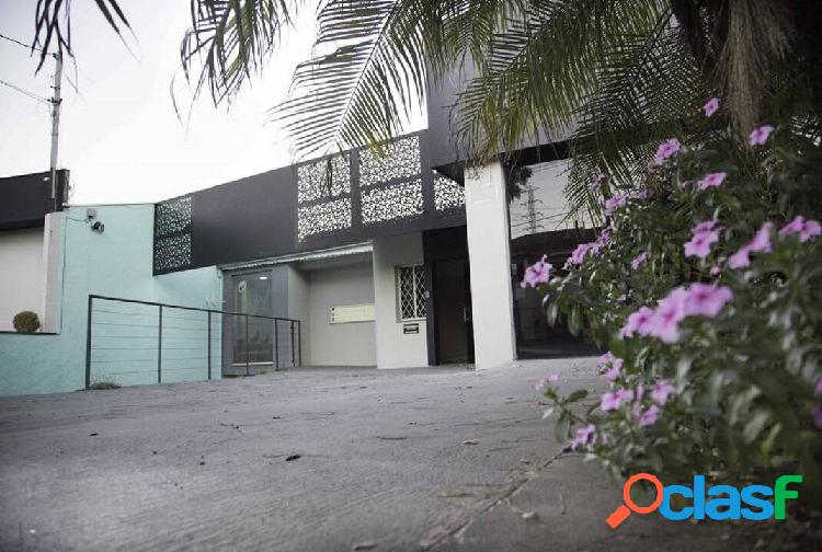 CASA COM SALAS COMERCIAIS JARDIM MESSINA - JUNDIAÍ/SP